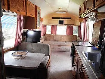 ** Kemp Airstream Paradise Bernard Martinik